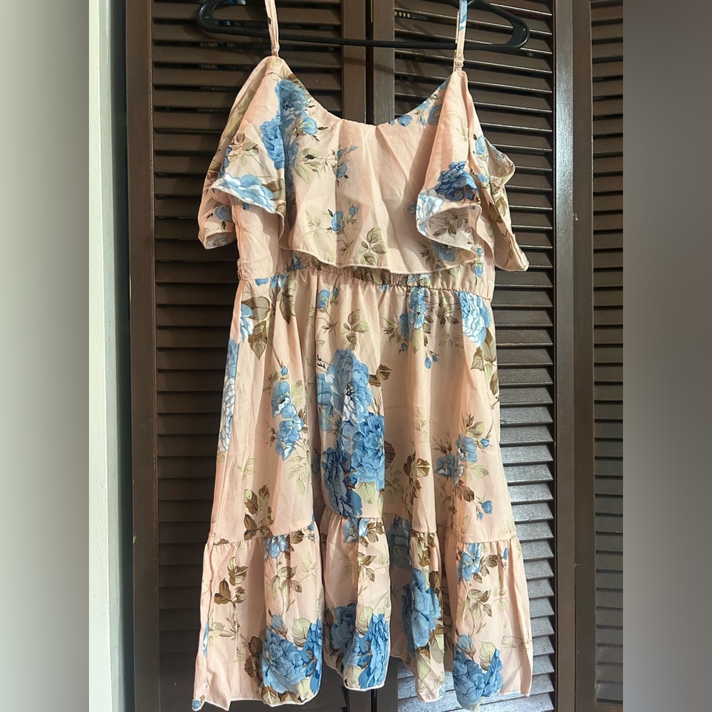 Women’s dress